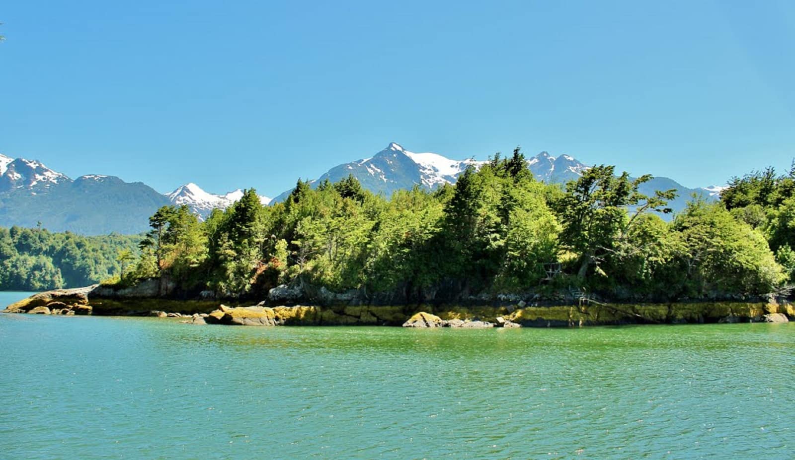 Puerto Edén