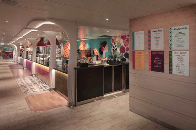Rci Legend Of The Seas Aqua Dome ©Royal Caribbean International Ltd
